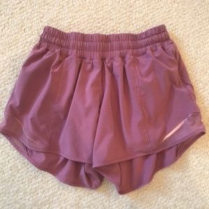 Lululemon Hotty Hot Shorts 4''